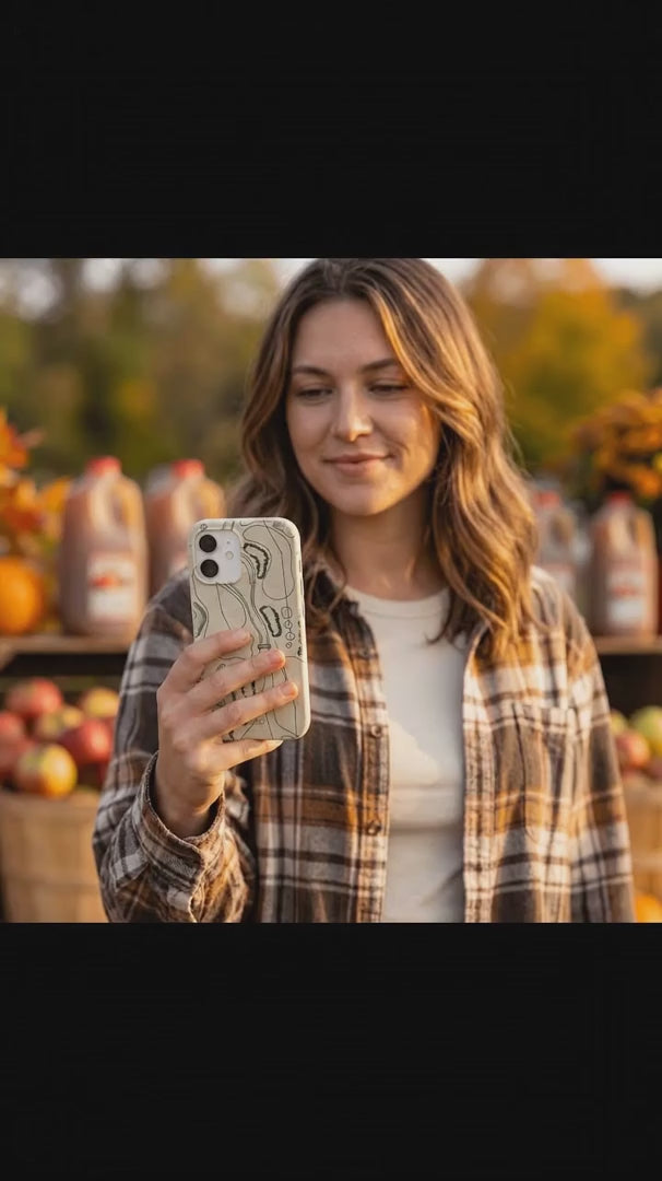 London Fog Golf Course iPhone 16 Pro Max Case - Product video demonstration