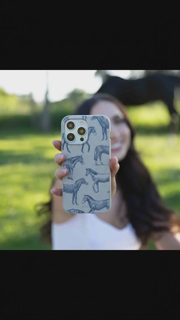 London Fog Vintage Gallop iPhone 17 Pro Case - Product video demonstration