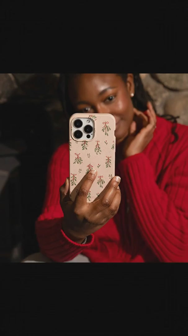 Seashell Merry Mistletoe iPhone 16 Pro Case - Product video demonstration